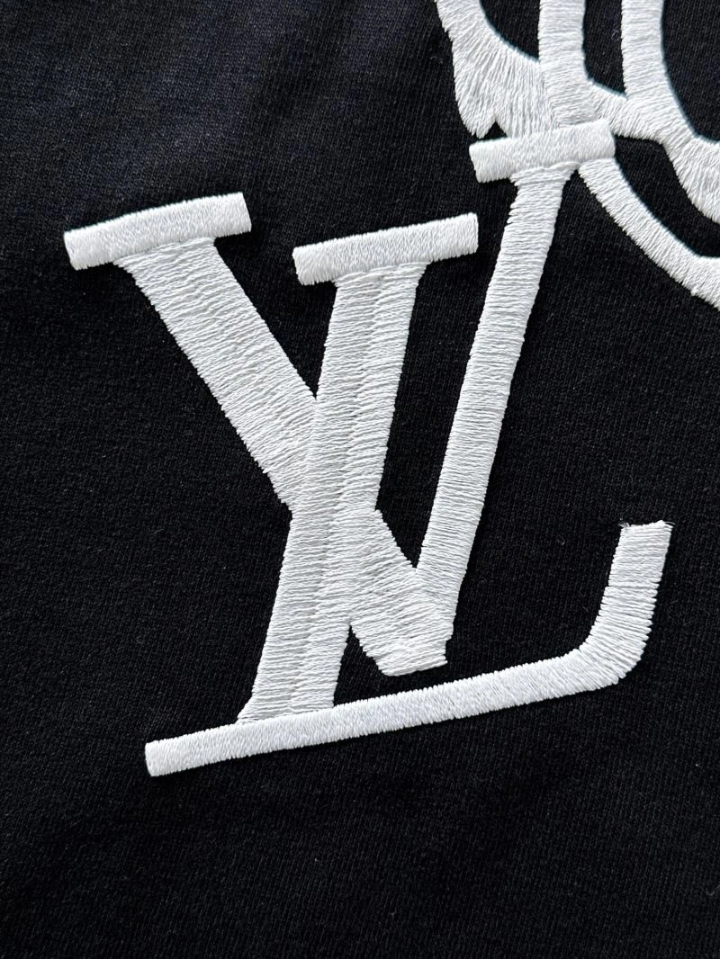 ComfortFit Louis Vuitton T-Shirts 137237