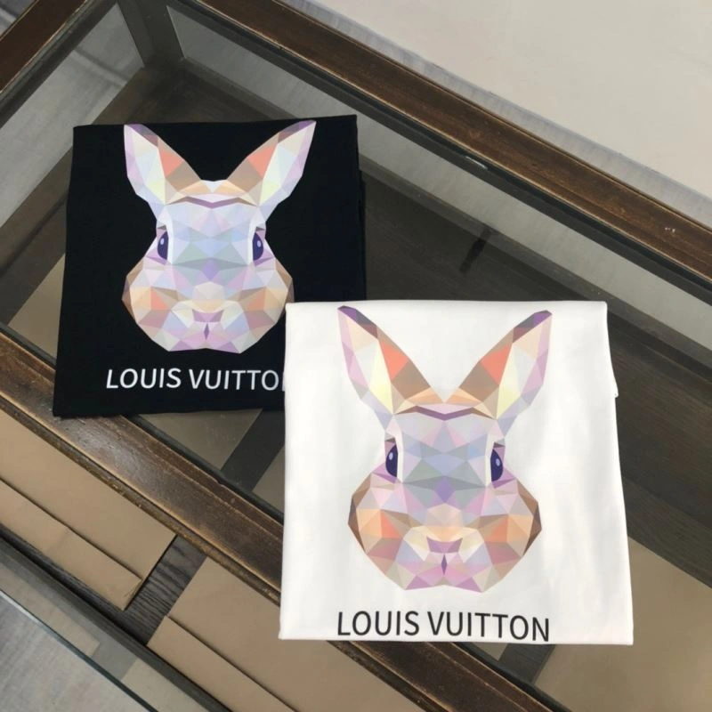 Functional Louis Vuitton T-Shirts 137238