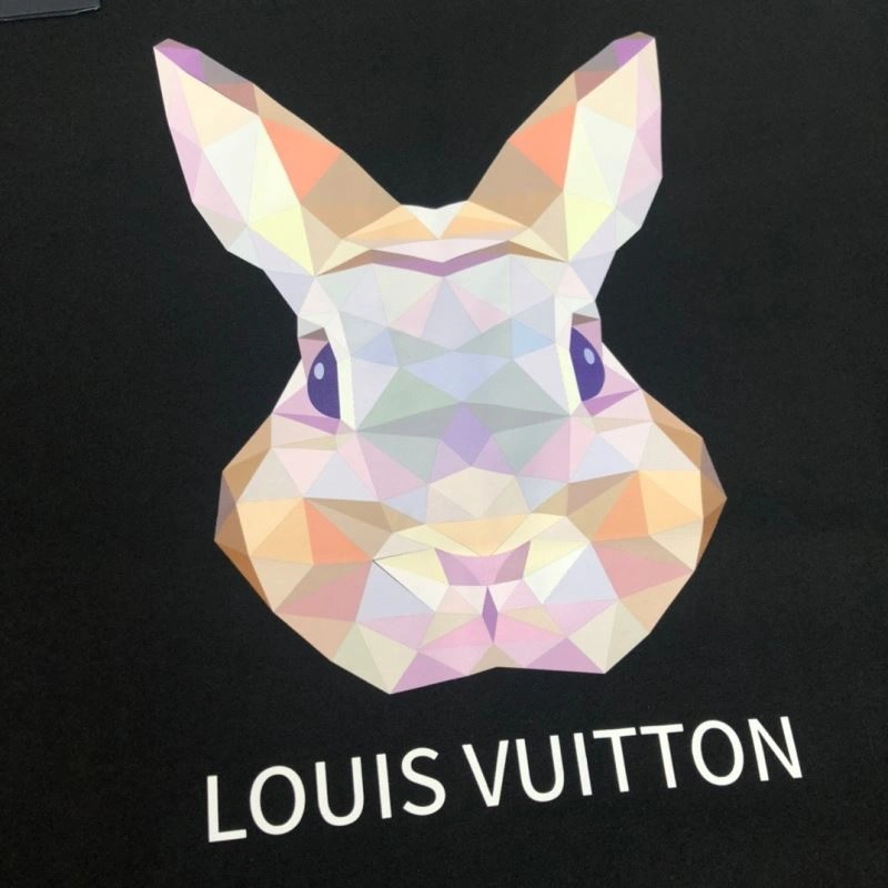 Functional Louis Vuitton T-Shirts 137238