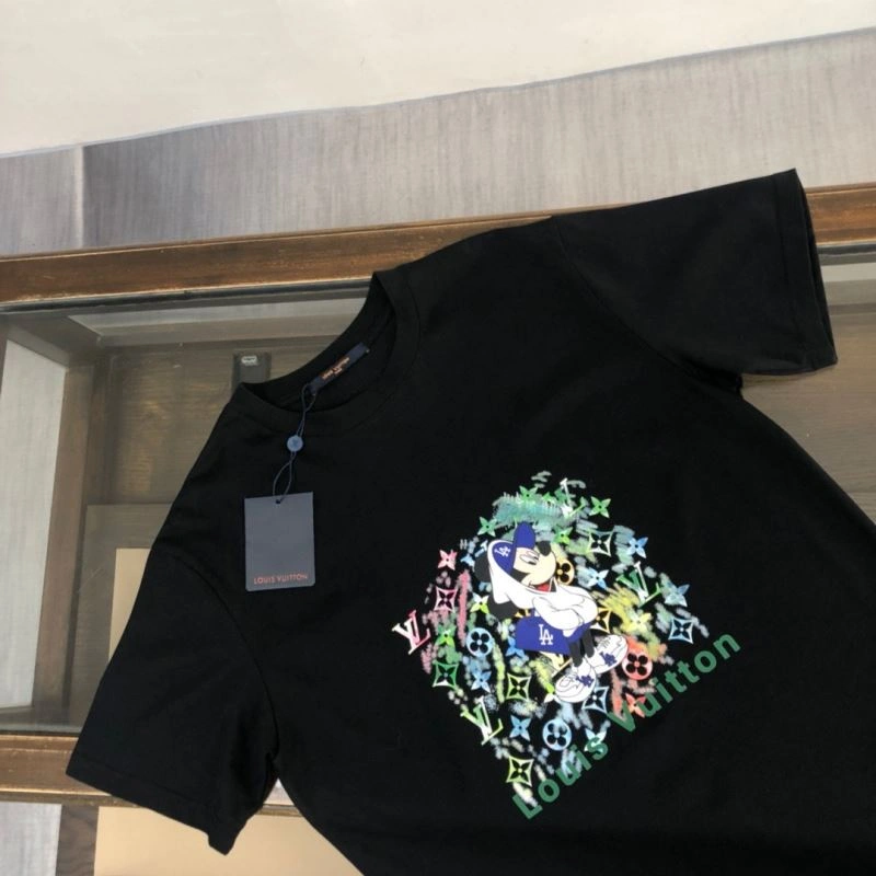 Louis Vuitton T-Shirts FashionForward 137255