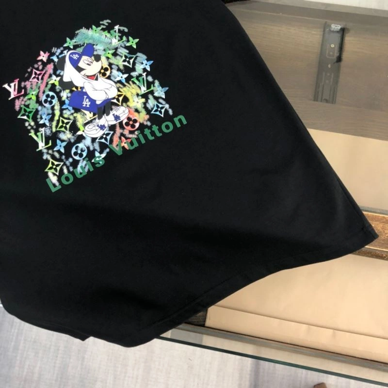 Louis Vuitton T-Shirts FashionForward 137255