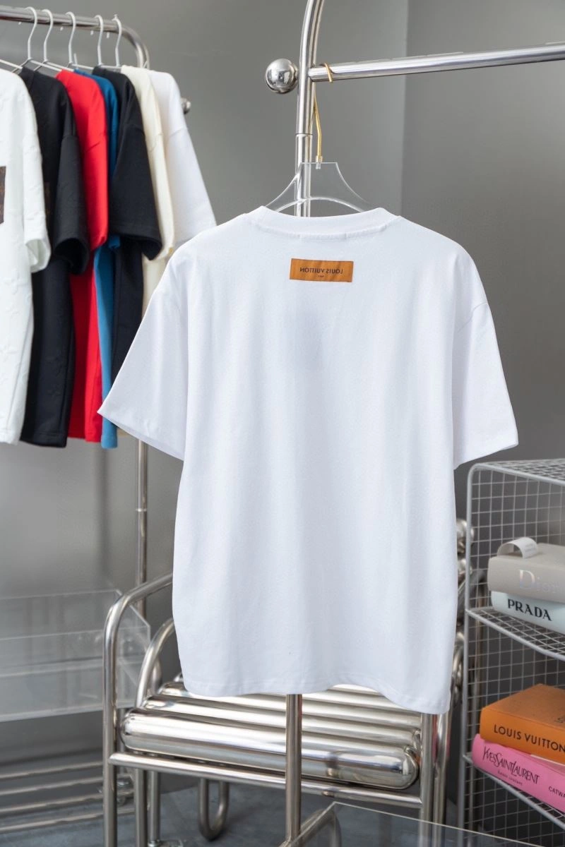 Classic Louis Vuitton T-Shirts 137225