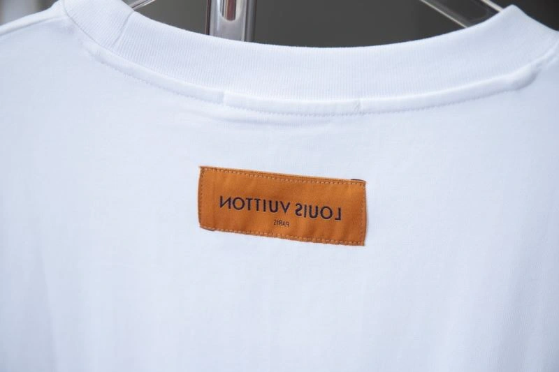 Classic Louis Vuitton T-Shirts 137225