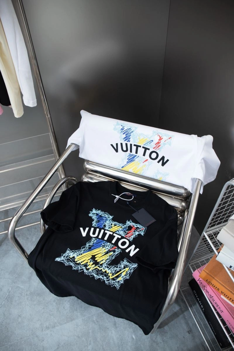 Comfortable Louis Vuitton T-Shirts 137232