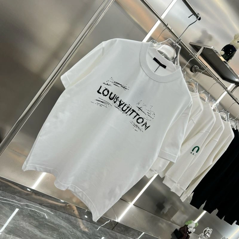Louis Vuitton T-Shirts MoistureWicking 137226