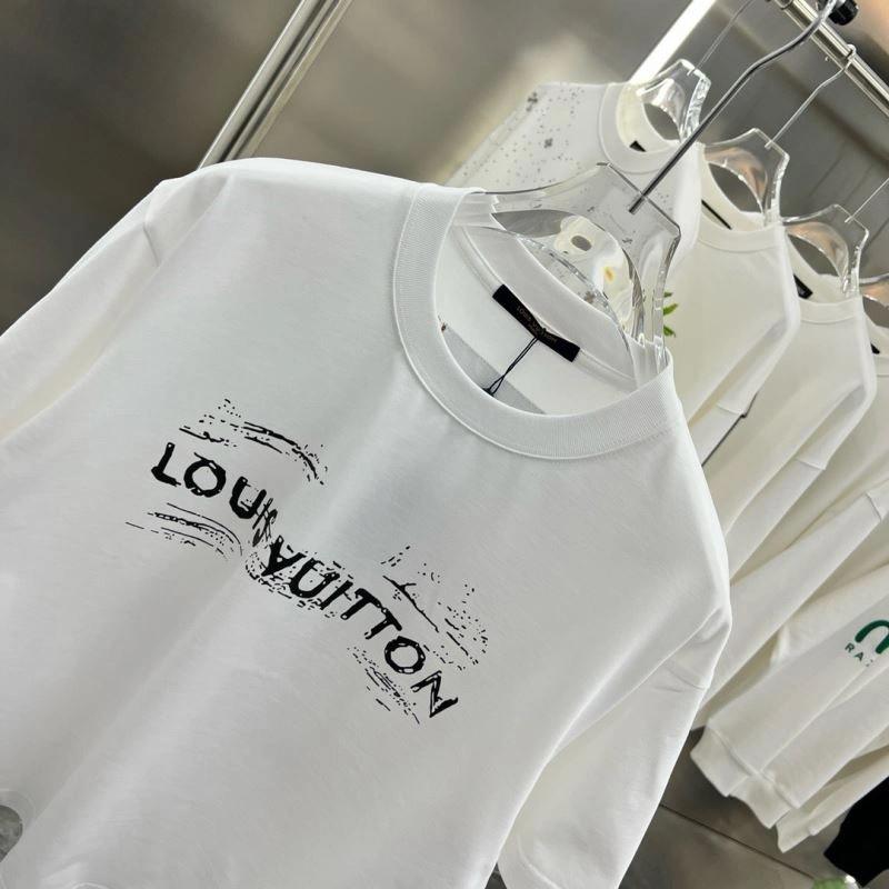 Louis Vuitton T-Shirts MoistureWicking 137226