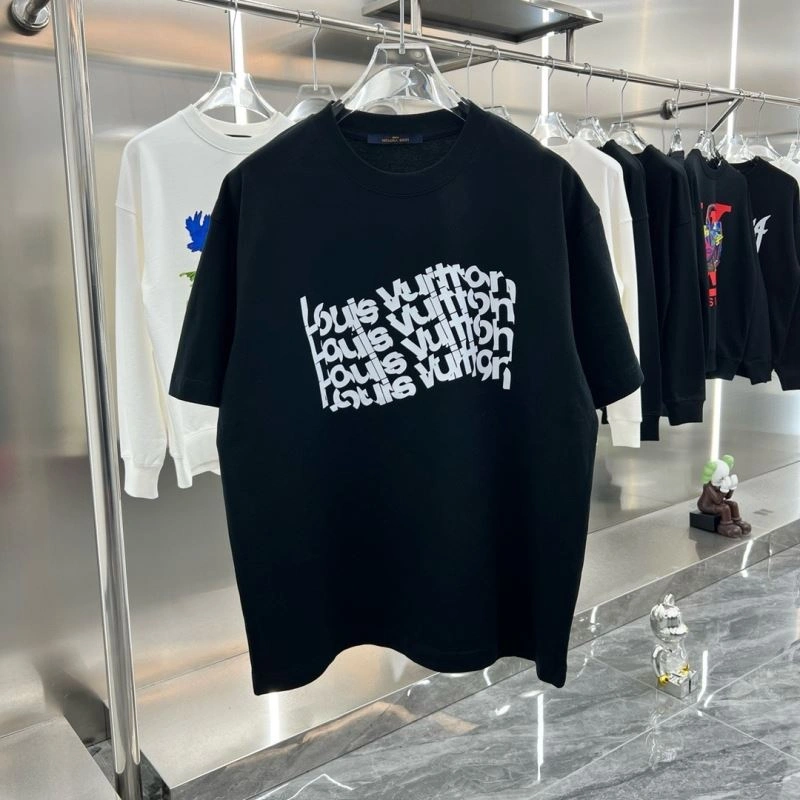 Louis Vuitton T-Shirts Bold 137233