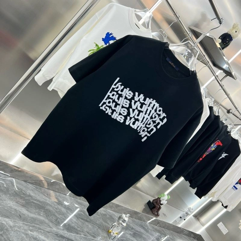 Louis Vuitton T-Shirts Bold 137233