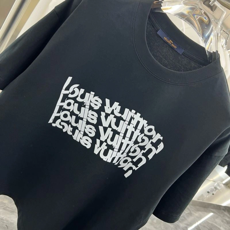 Louis Vuitton T-Shirts Bold 137233