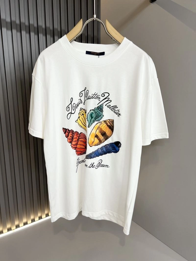Minimalist Louis Vuitton T-Shirts 137221