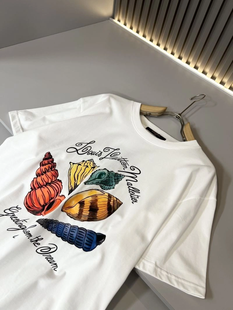 Minimalist Louis Vuitton T-Shirts 137221