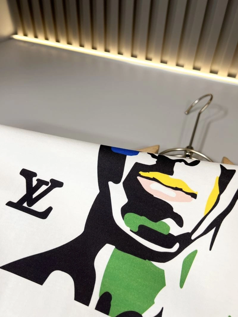 Louis Vuitton T-Shirts Comfortable 137223