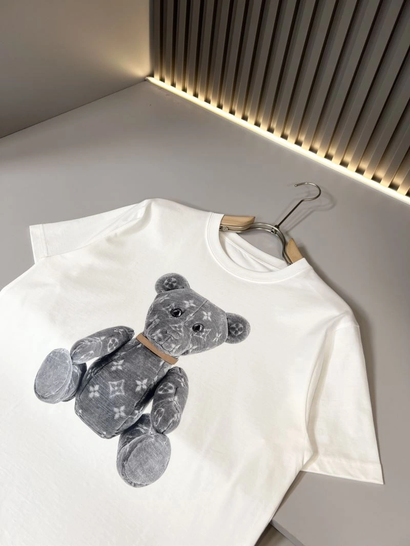 Louis Vuitton T-Shirts WrinkleFree 137218