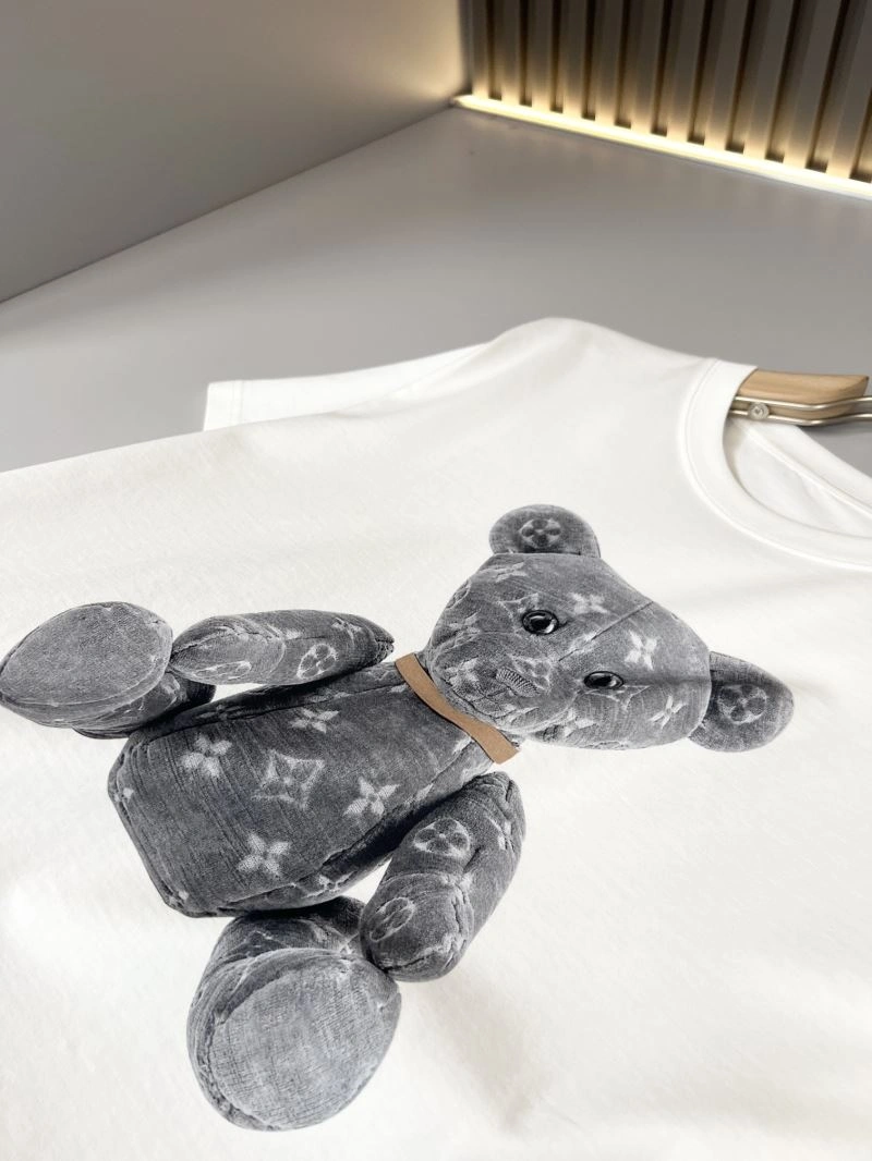 Louis Vuitton T-Shirts WrinkleFree 137218