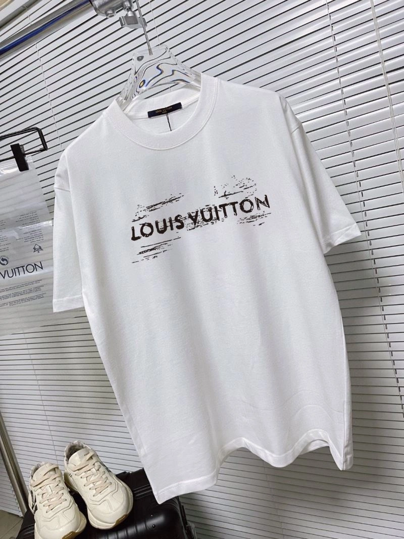 Louis Vuitton T-Shirts FashionForward 137199
