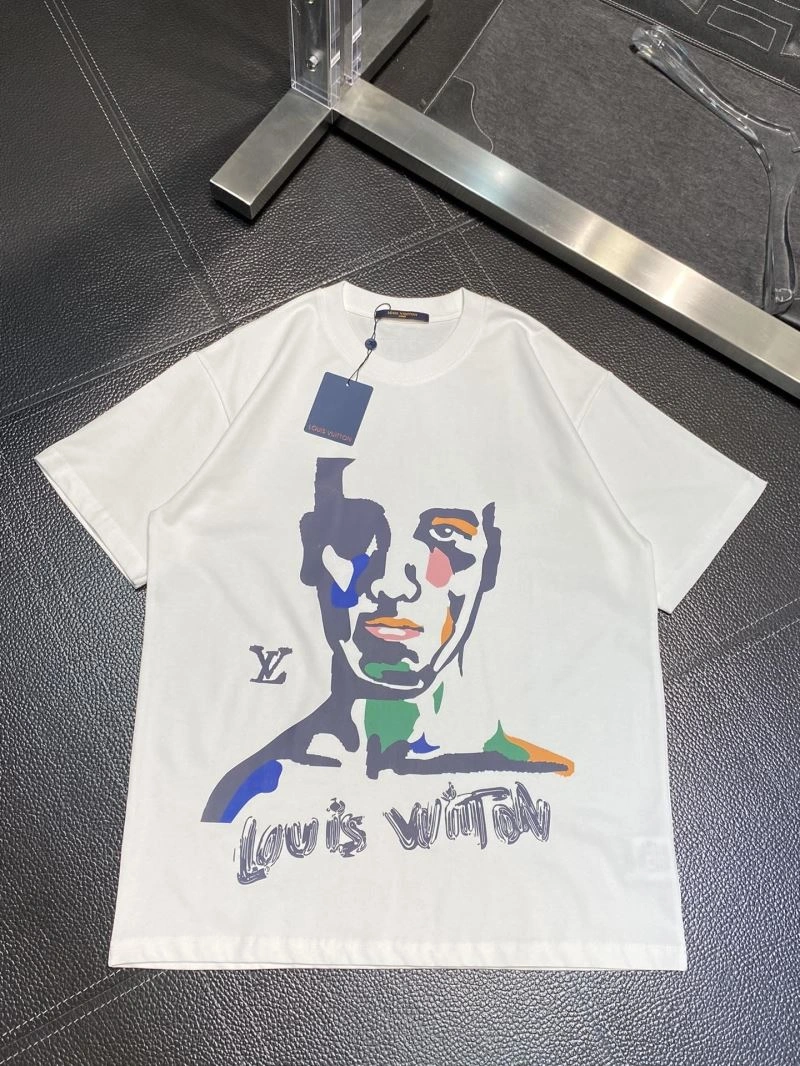 Compact Louis Vuitton T-Shirts 137200