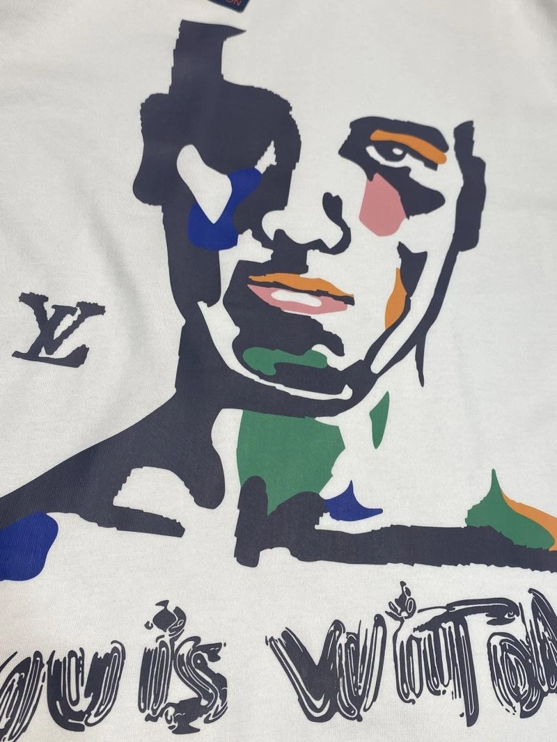 Compact Louis Vuitton T-Shirts 137200