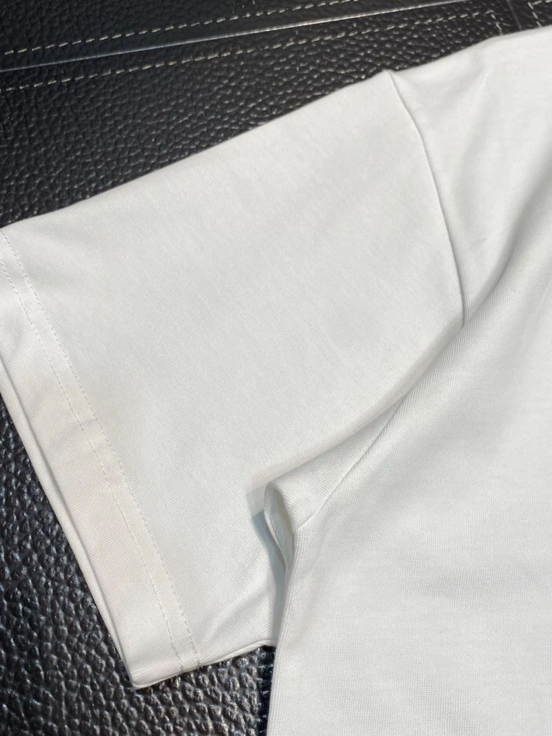 Compact Louis Vuitton T-Shirts 137200