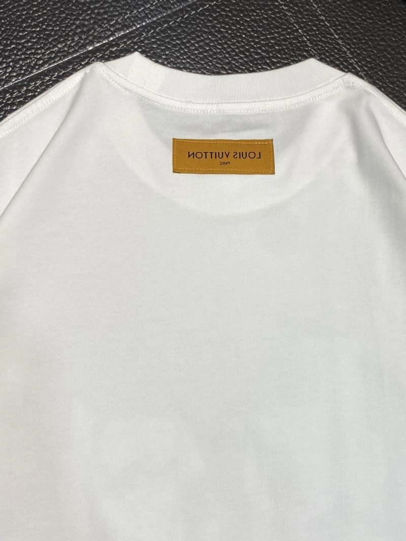 Compact Louis Vuitton T-Shirts 137200