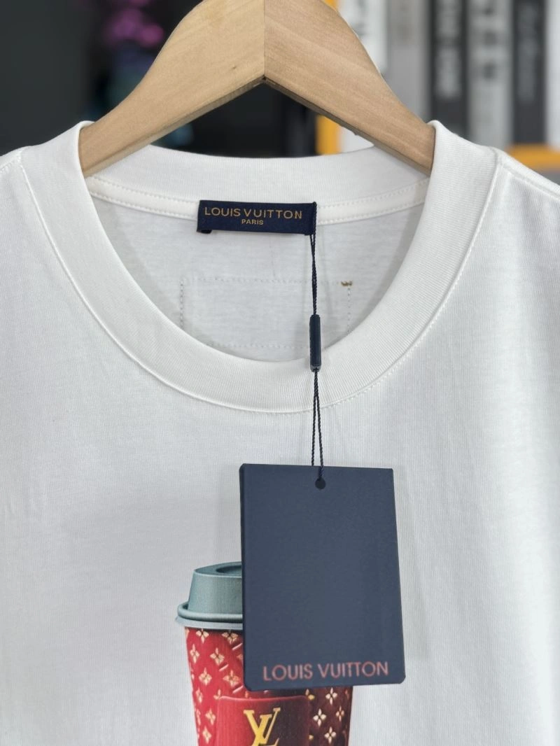 Louis Vuitton T-Shirts Sustainable 137212