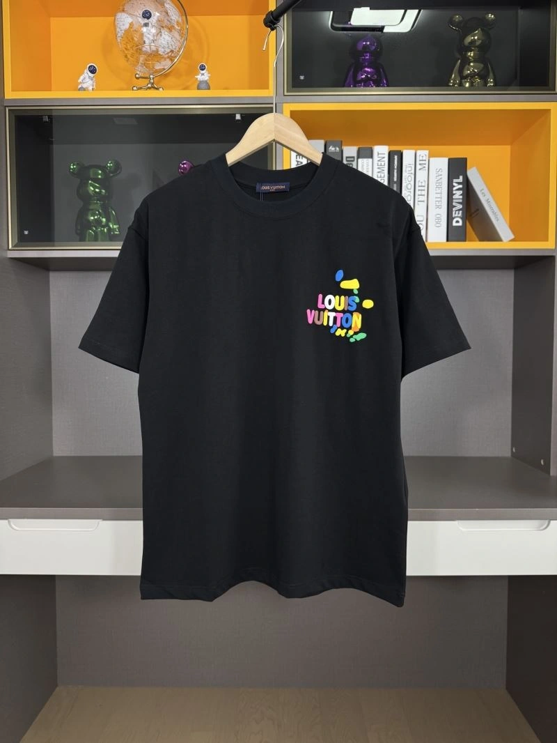 Modern Louis Vuitton T-Shirts 137217