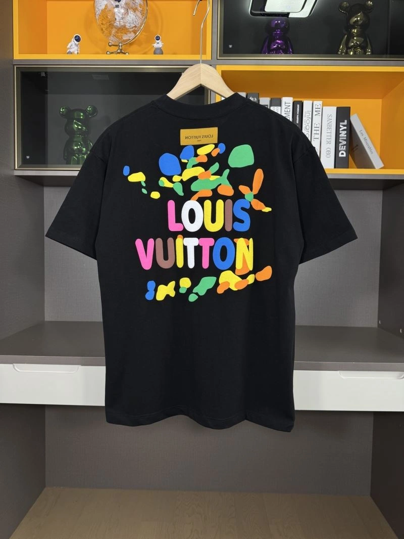 Modern Louis Vuitton T-Shirts 137217