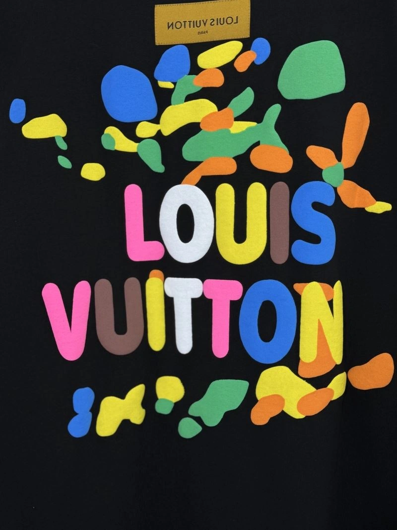 Modern Louis Vuitton T-Shirts 137217