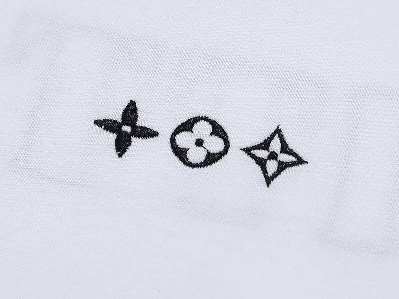 Refined Louis Vuitton T-Shirts 137210