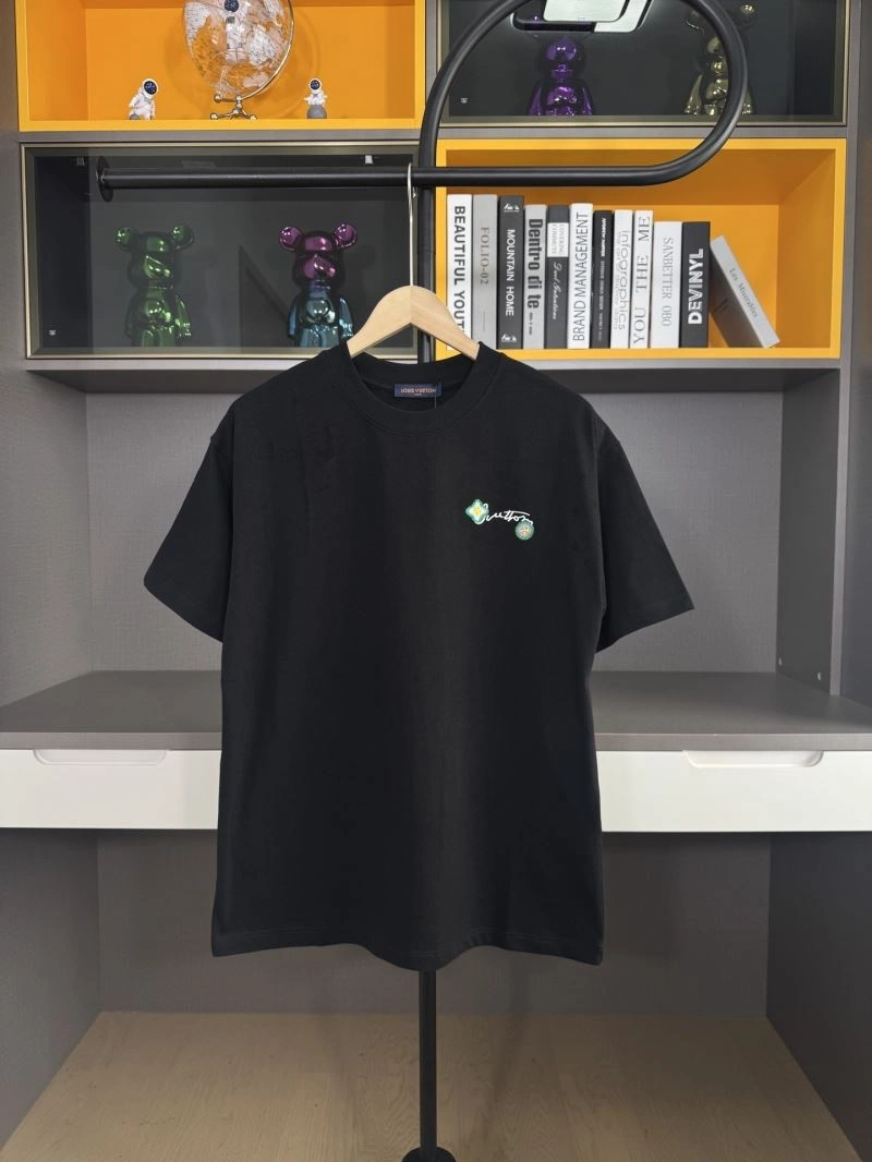 AllSeason Louis Vuitton T-Shirts 137208