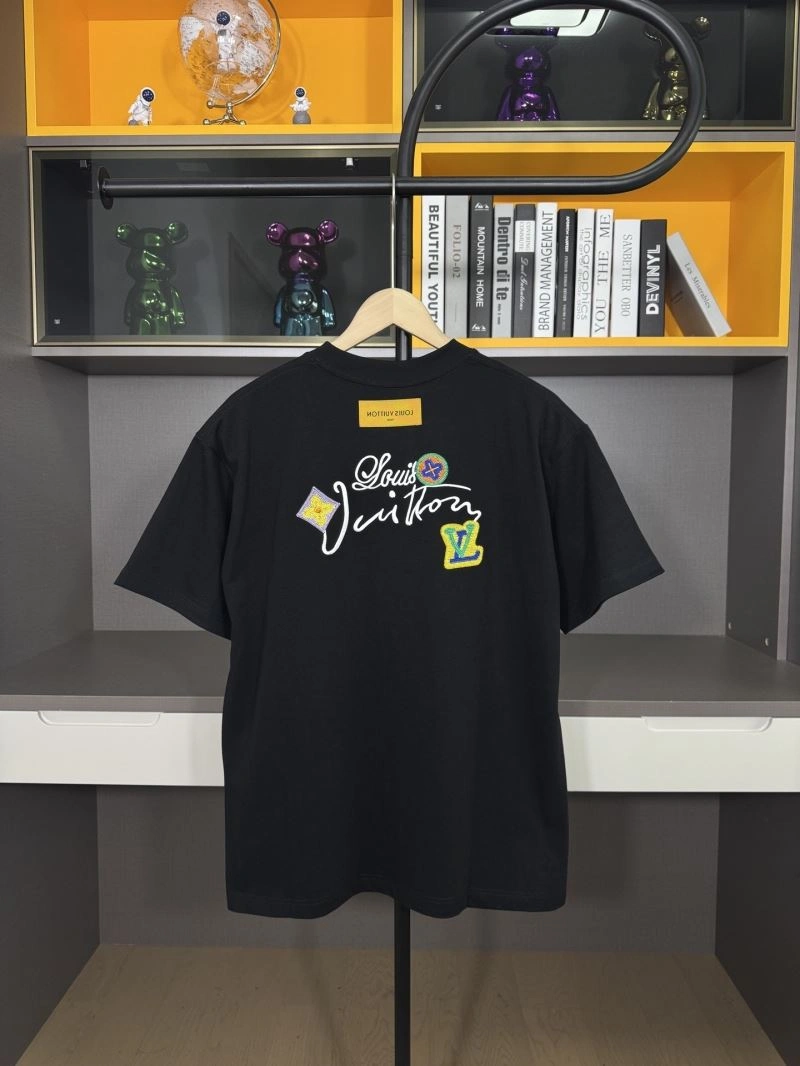 AllSeason Louis Vuitton T-Shirts 137208