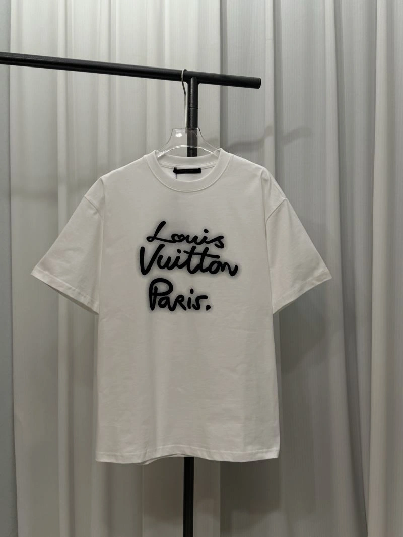 Minimalist Louis Vuitton T-Shirts 137192