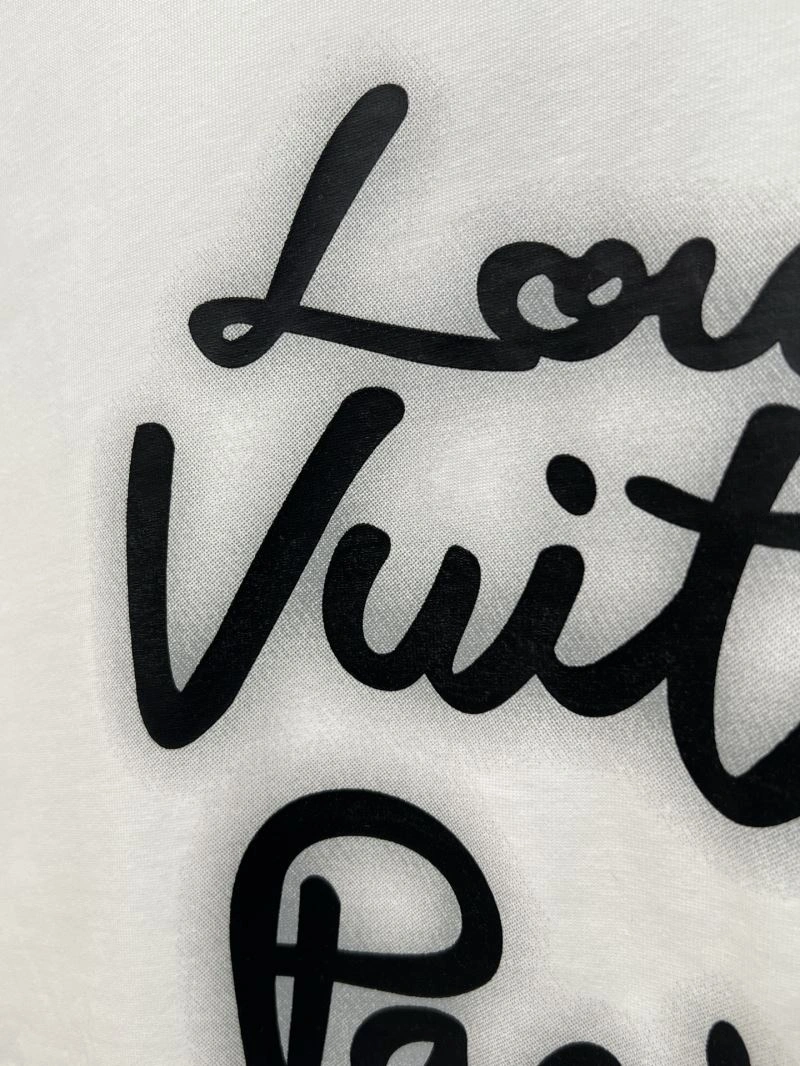 Minimalist Louis Vuitton T-Shirts 137192
