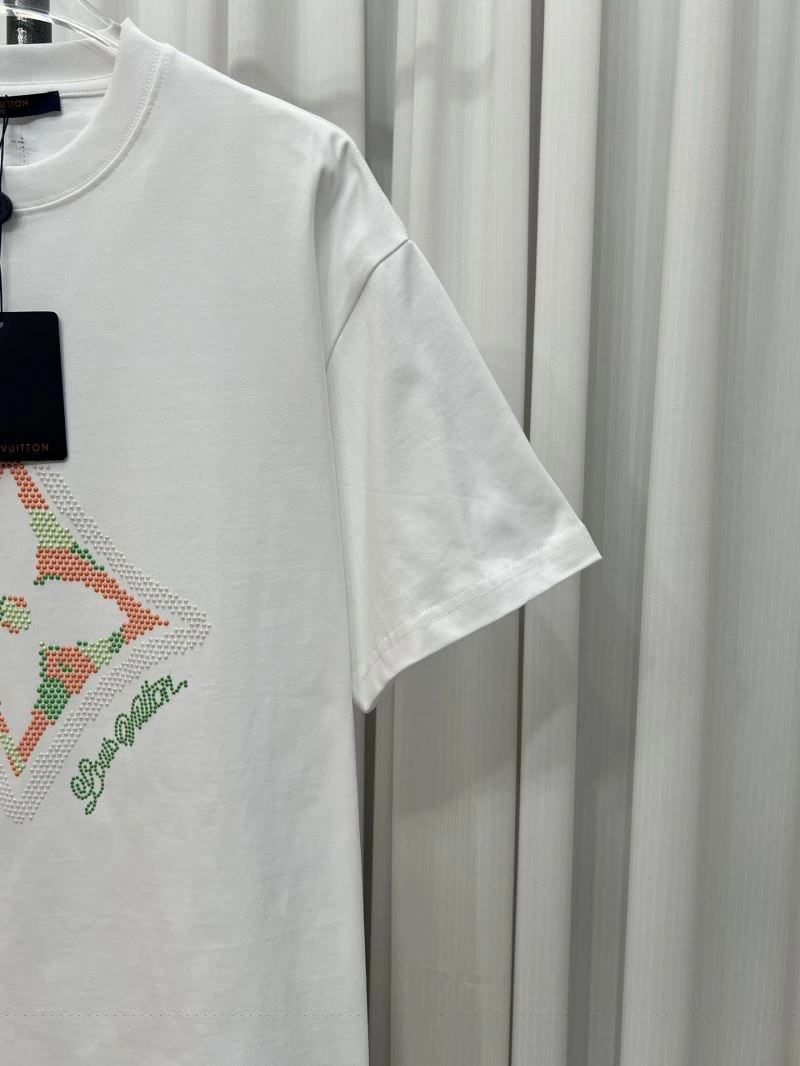 Louis Vuitton T-Shirts Breathable 137187