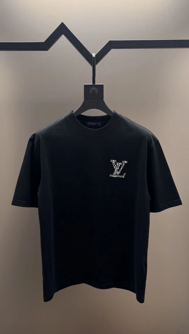 Louis Vuitton T-Shirts Affordable 137181