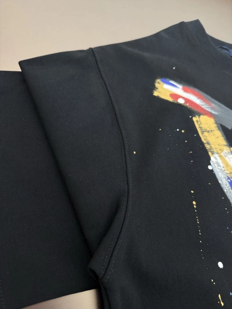 TechFriendly Louis Vuitton T-Shirts 137179