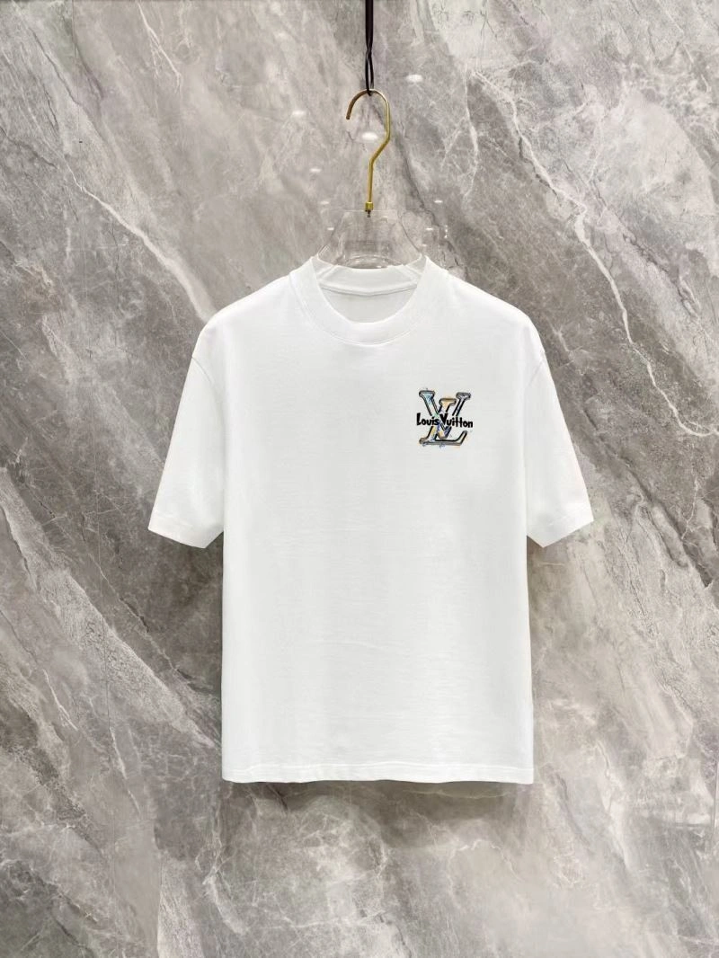 Flexible Louis Vuitton T-Shirts 137161