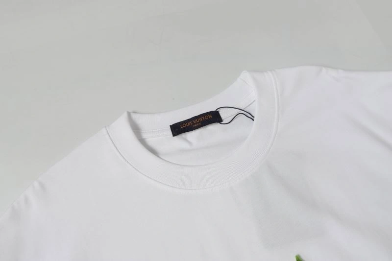 Stretchable Louis Vuitton T-Shirts 137220