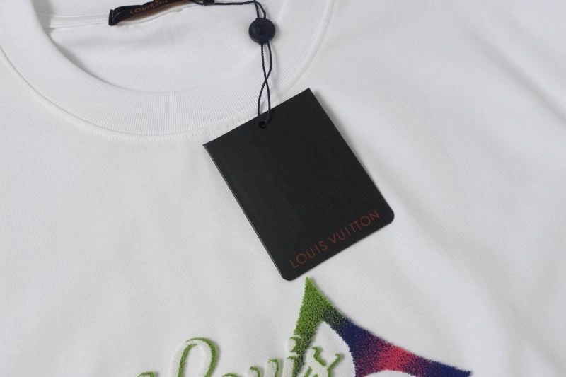 Stretchable Louis Vuitton T-Shirts 137220