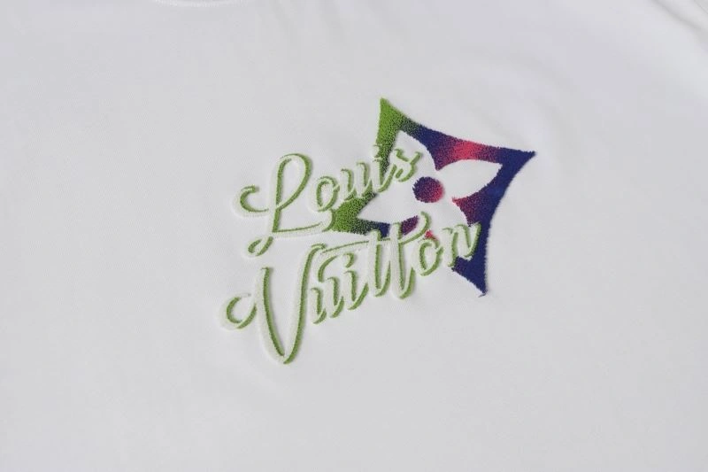 Stretchable Louis Vuitton T-Shirts 137220