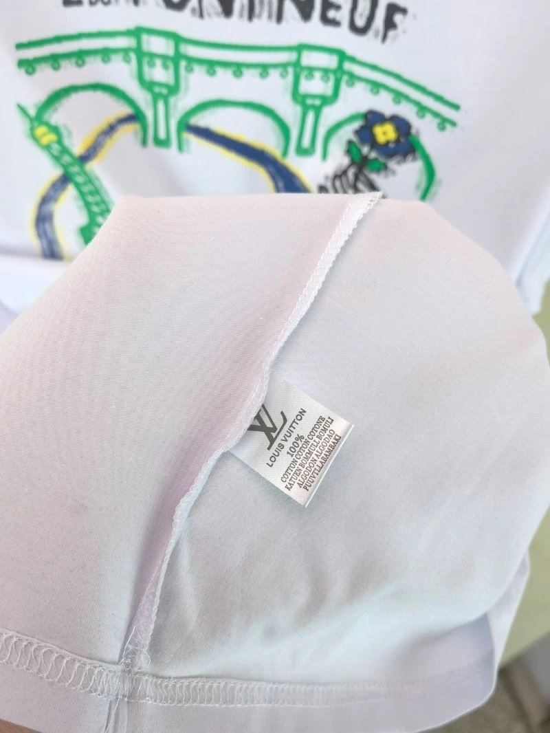 Louis Vuitton T-Shirts Attractive 137160