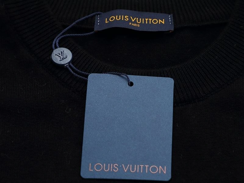 Louis Vuitton T-Shirts Snug 137155