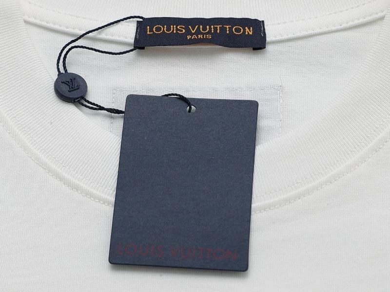 Louis Vuitton T-Shirts Sophisticated 137163