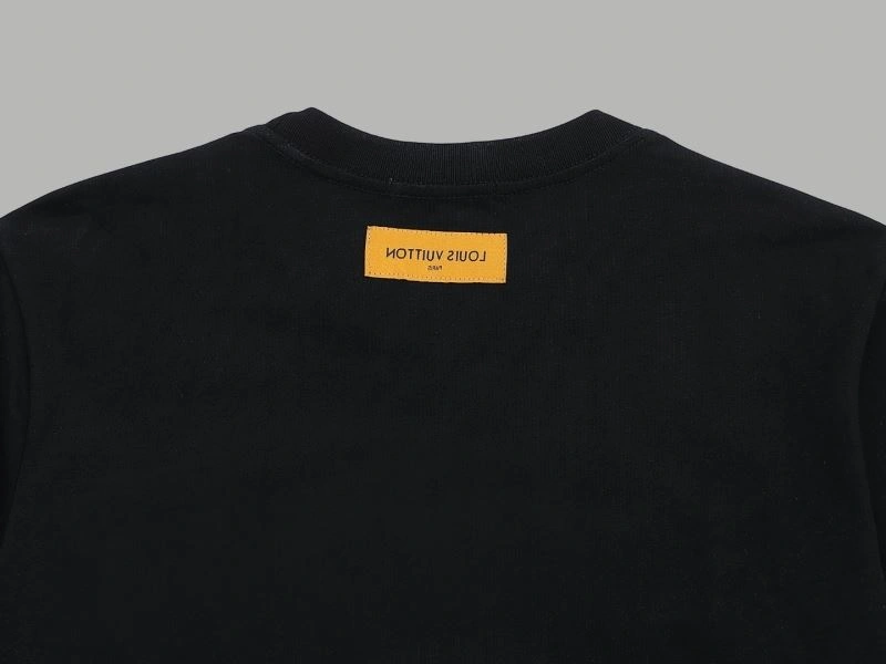 Trendsetting Louis Vuitton T-Shirts 137156