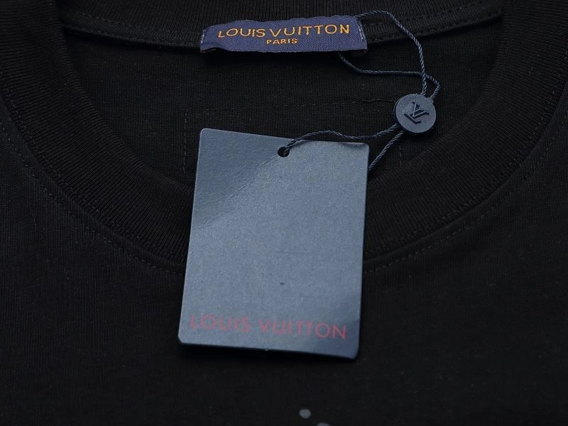 Louis Vuitton T-Shirts Compact 137185