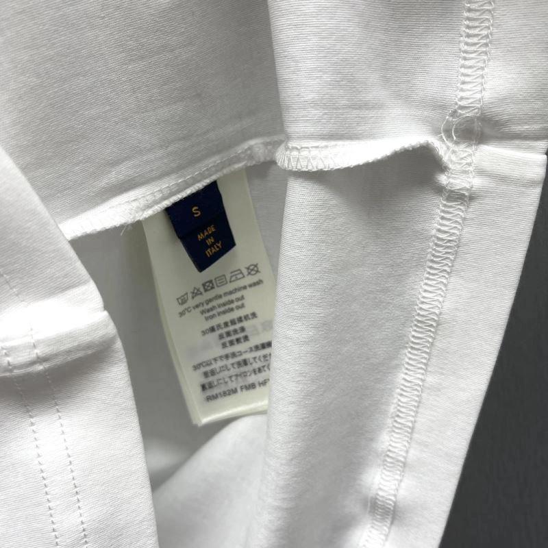 Louis Vuitton T-Shirts Unisex 137145