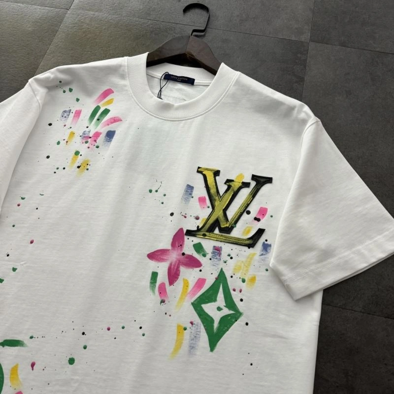 Stretchable Louis Vuitton T-Shirts 137144