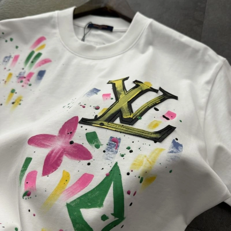 Stretchable Louis Vuitton T-Shirts 137144