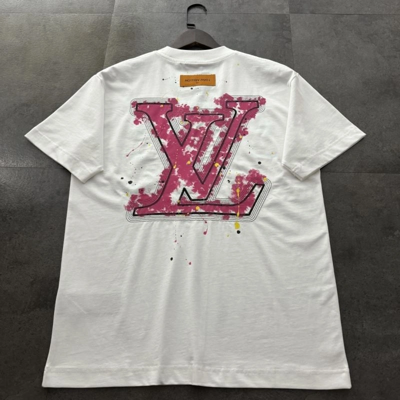 UrbanChic Louis Vuitton T-Shirts 137146