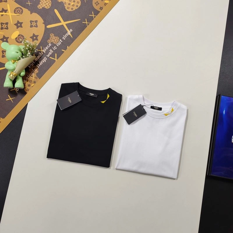Louis Vuitton T-Shirts Seasonal 137150