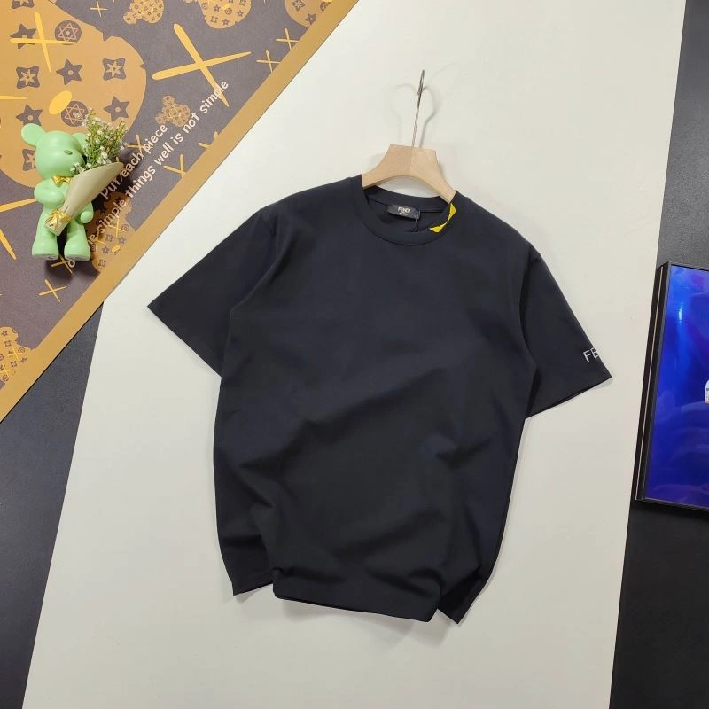 Louis Vuitton T-Shirts Seasonal 137150